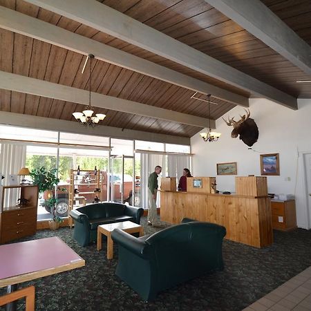 Dude & Roundup Motel West Yellowstone Exterior photo